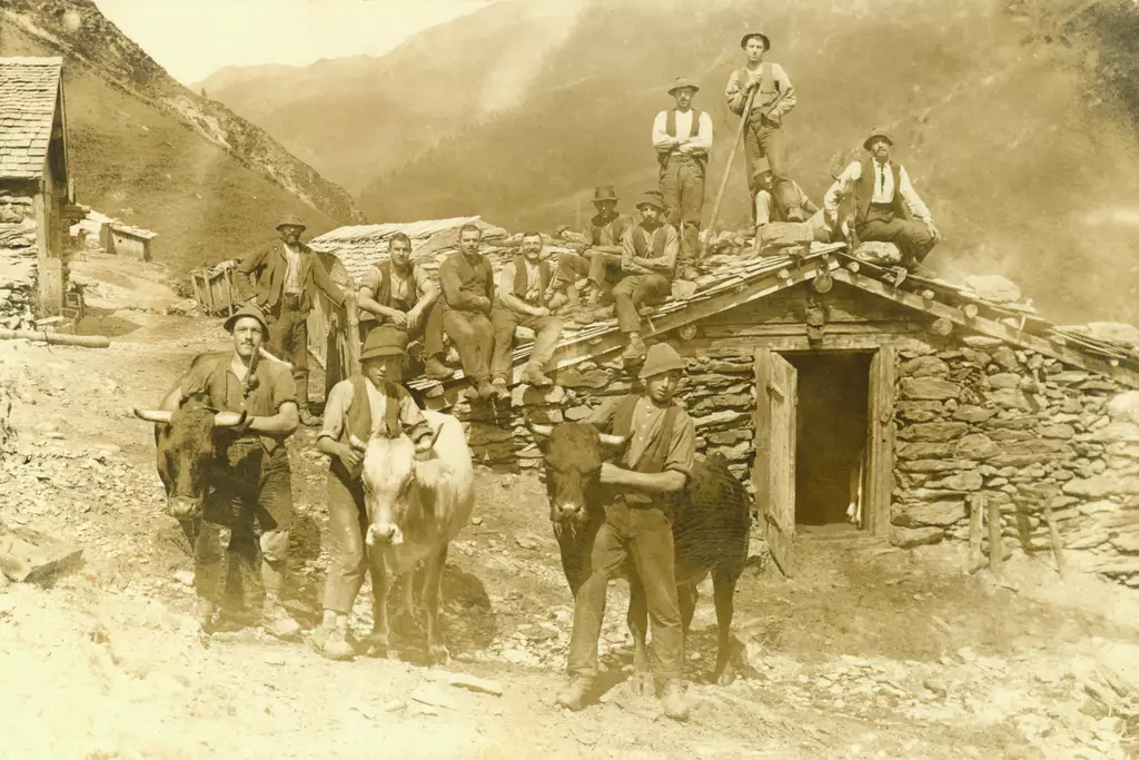 Almwirtschaft in früheren Zeiten ©Berghotel Hochfügen