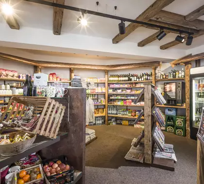 Mini Markt mit Grundbedarf Sortiment